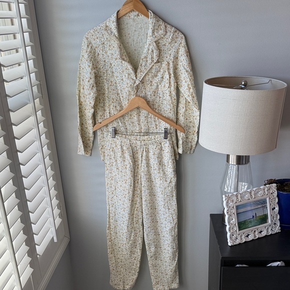 The Fleece Company 100% Muslin Cotton Pajamas - Picture 2 of 10